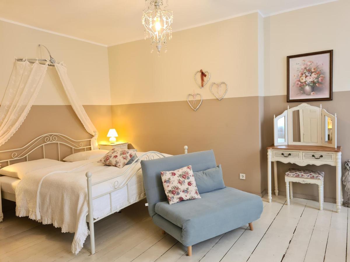 Bed and Breakfast Alte Lebkuchenfabrik Kremmen Екстер'єр фото